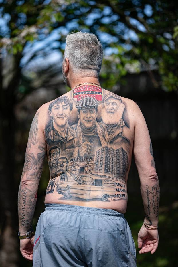 Dad gets full back Only Fools and Horses tattoo in tribute to "timeless" sitcom