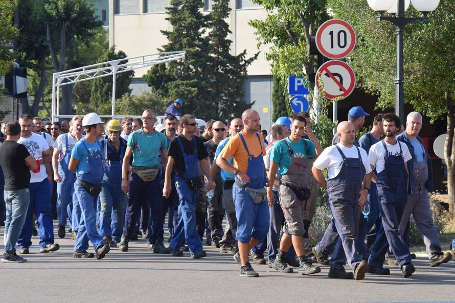 Drama u Puli: 'Neka se Vlada odluči. Radnicima je dosta igre'