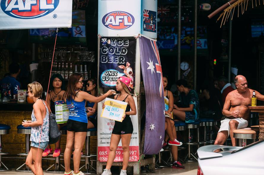 Phuket, Tajland: Od cjenkanja do masaže sa 'sretnim krajem'