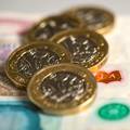 Rekordna inflacija u Britaniji, realne plaće pale za 4,1 posto