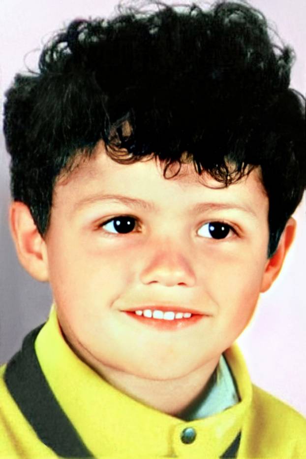 1989 ca, PORTUGAL : The celebrated  Portuguese football player CRISTIANO RONALDO dos Santos Aveiro ( born 5 february 1985 ) when was a young boy aged 4 . Undentified photographer. - SPORT- Gioco del CALCIO - SOCCER  - CALCIATORE - sportivo - Italy nationa