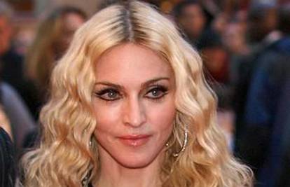 Madonna je iselila čak 200 Afrikanaca iz njihovih kuća