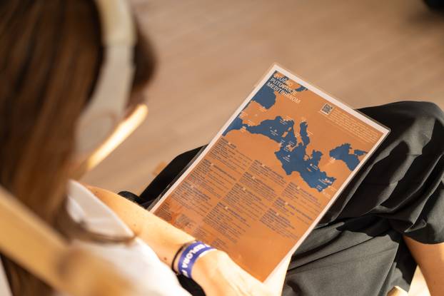 Art Explora brod u Rijeci privukao već 8000 posjetitelja