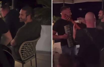VIDEO Livaju pogodila pjesma na fešti. Nakitio harmonikaša
