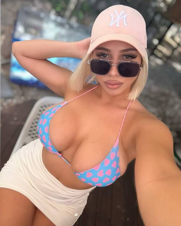 FOTO Ljepotice u zavadi: Ovo su vruća izdanja 'Savršenih' koje se prozivaju na mrežama...