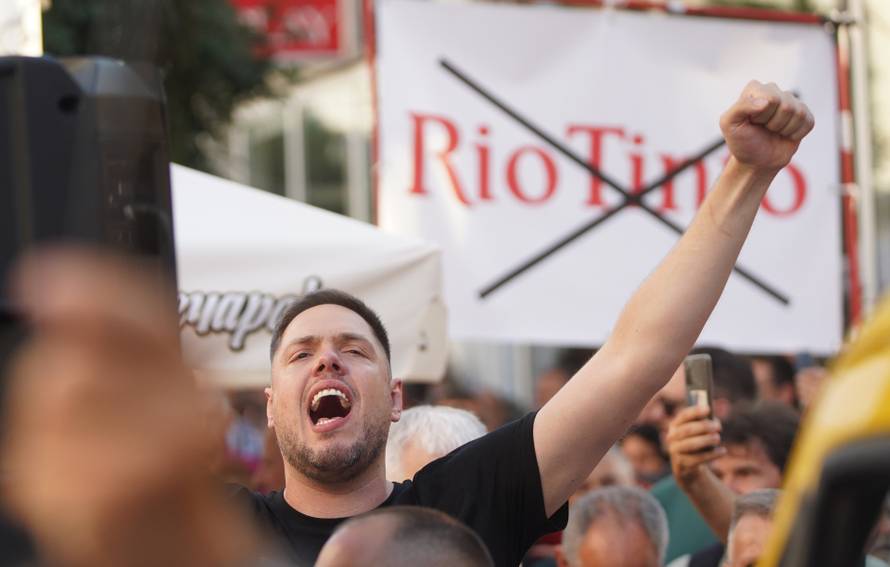 Loznica: Prosvjed protiv projekta "Jadar" tvrtke Rio Tinto kojim je predviđeno otvaranje rudnika litija