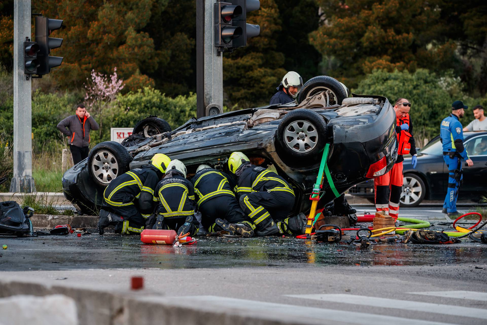 Dvije osobe poginule u prometnoj nesreći u Kaštel Sućurcu