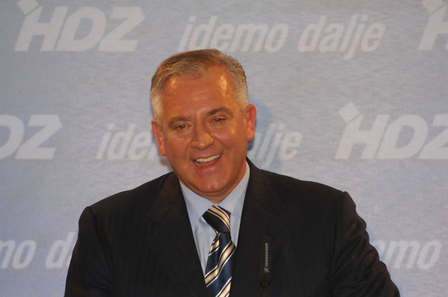 Glazbenici su pjevali kako je Ivo dirigirao, 'držao' je pola estrade