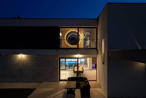 FOTO To je san snova za svakog muškarca! 'Vatreni' je izgradio vilu koja ima nogometni teren