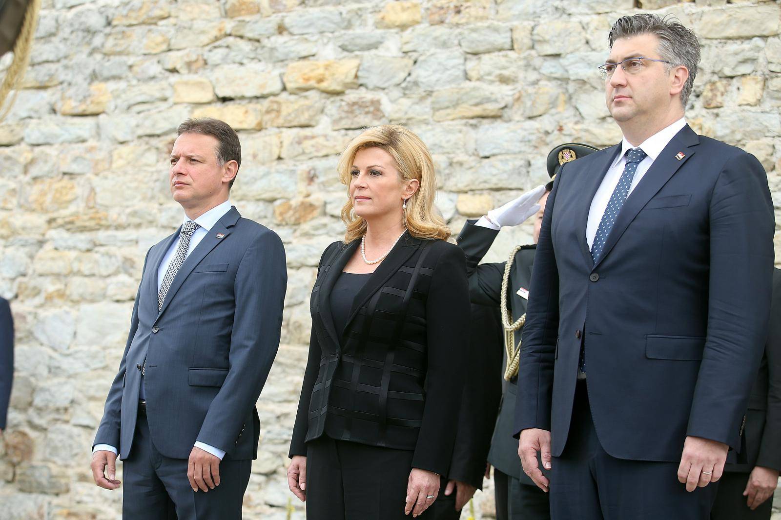 Zagreb: DrÅ¾avni vrh poklonio se na Oltaru domovine povodom Dana drÅ¾avnosti