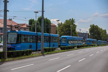 Zastoj u Zagrebu: Kamion na križanju Držićeve i Branimirove pokidao vodove tramvaja