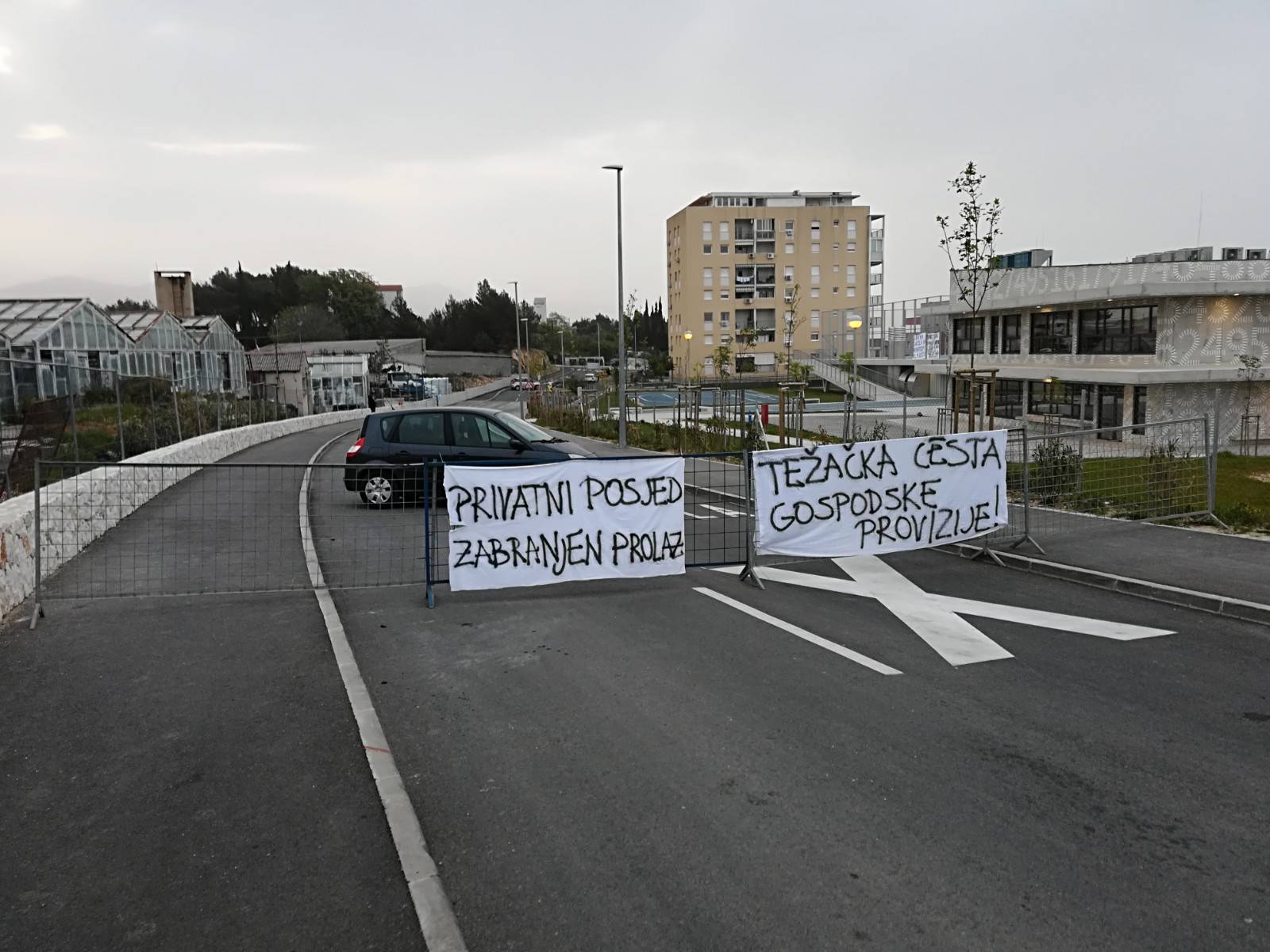 'Gradili na našem zemljištu bez pitanja, a sada ne žele platiti!'