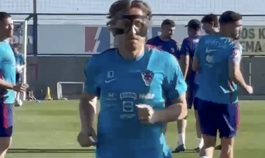 VIDEO Repka je na okupu! Luka Modri&cacute; kao Zorro, stigli i de&ccaron;ki iz Cityja. Evo treninga iz Rijeke