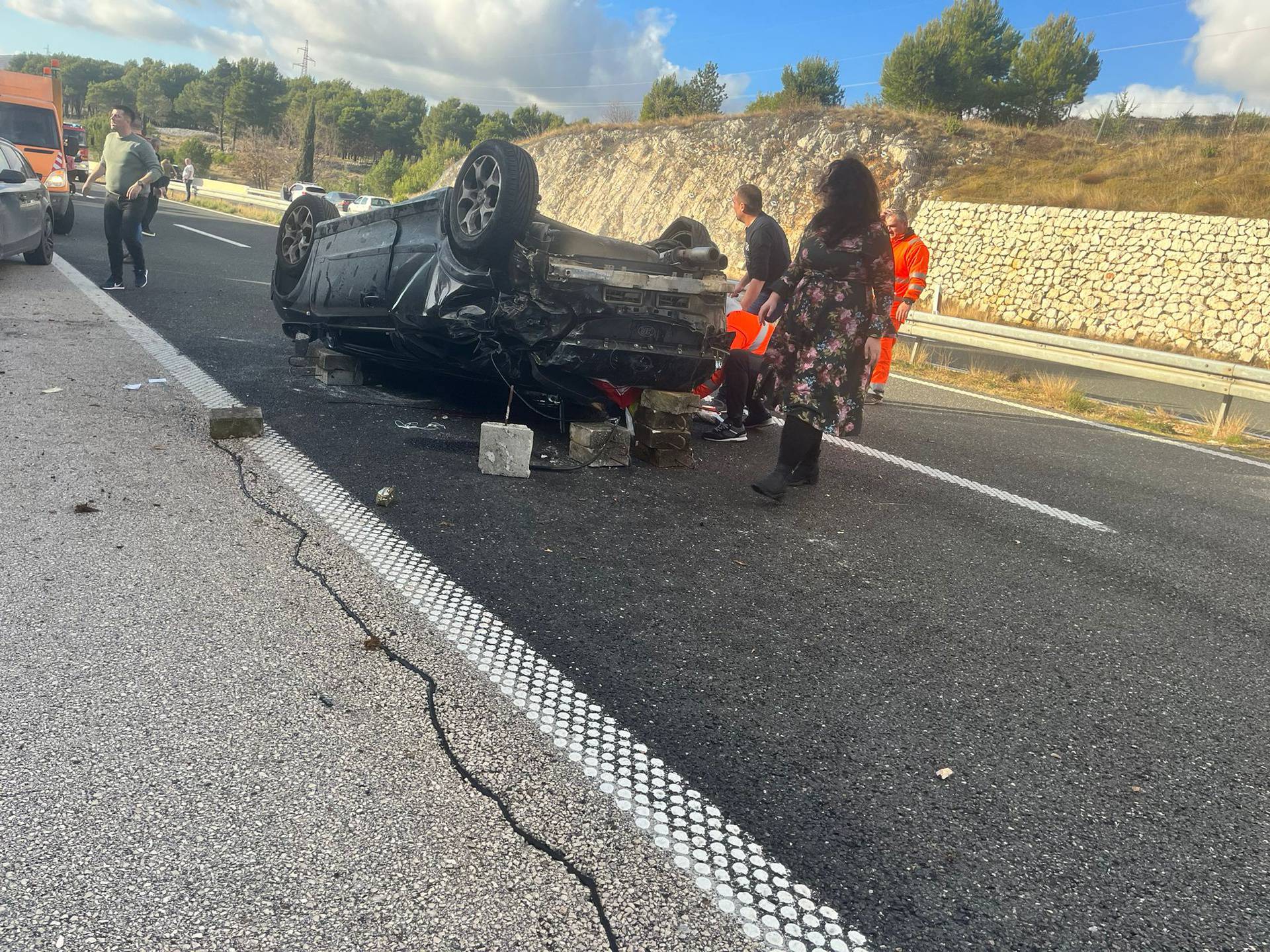 Tragedija na A1: 'Izvlačili smo djecu iz prevrnutog auta...'