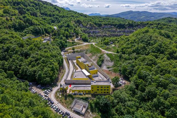 Pogled iz zraka na pritvorsku jedinicu KPZ-a Sarajevo na Igmanu