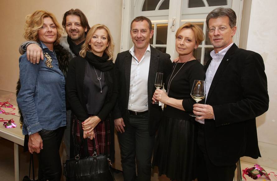 Poznati radili maske i skupljali novac za  "Školu u bolnici"