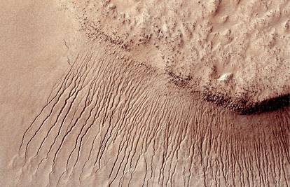 Linije na Marsu mogle bi biti najjači dokaz postojanja vode
