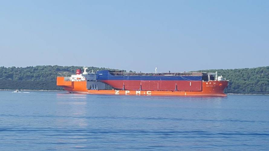 Izgradili ga u Trogiru: Pramac ledolomca krenuo za Helsinki