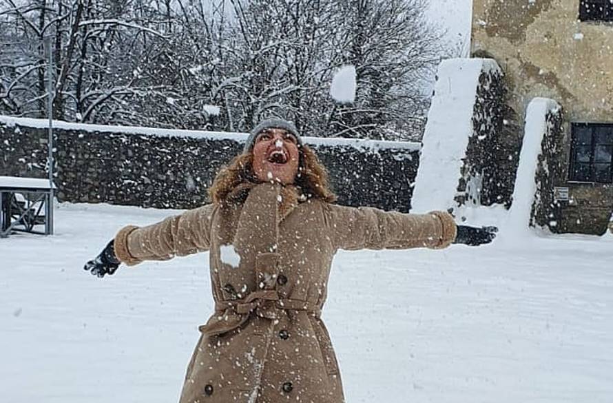 Doris pokazala kako je okitila kuću s djecom, imali i pomagača