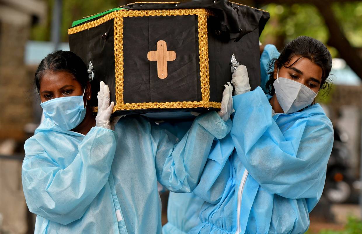 Što znamo o novoj epidemiji: Oporavili se od covida i onda preminuli od 'crne gljivice'