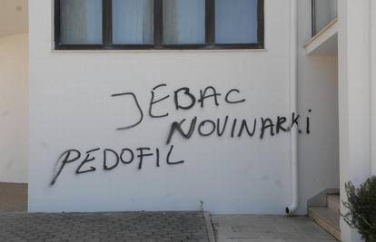 Uvredljivi grafiti: Župnika u Zadru nazvali 'Don Je..’