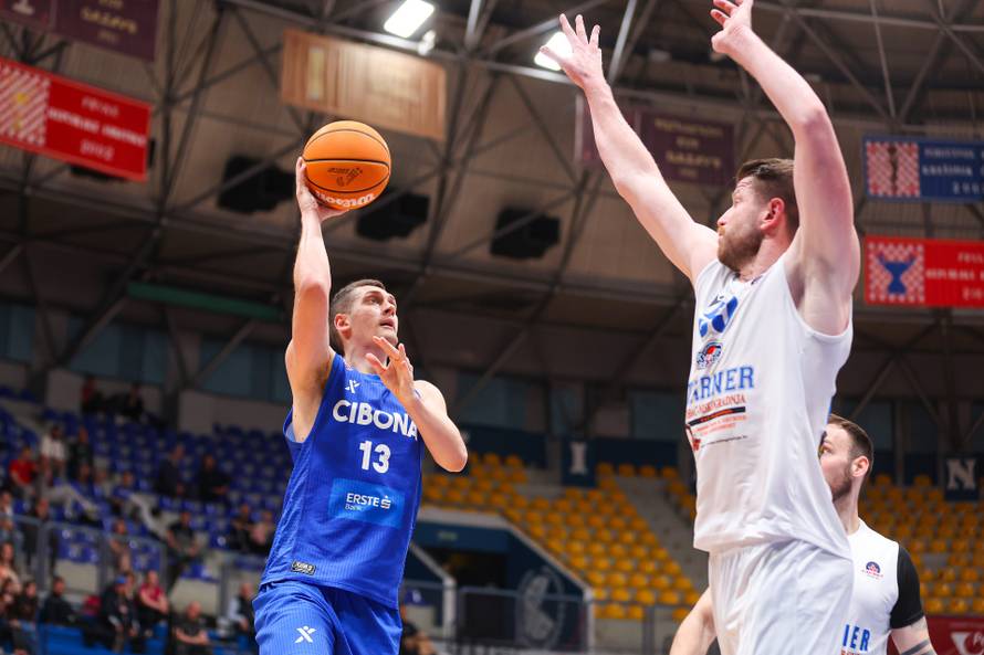 Zagreb: Treća utakmica četvrtfinalne serije doigravanja prvenstva Hrvatske između košarkaša Cibone i Kvarnera 2010