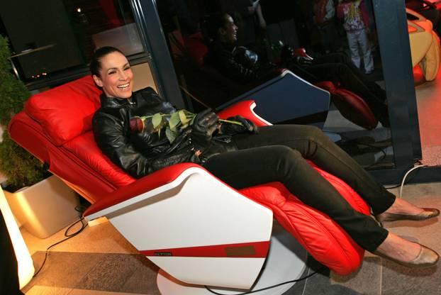 ARHIVA - Ivana Banfić užetom se spustila s krova hotela ravno u masažnu fotelju