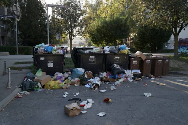 Zagreb: Čistoća štrajka treći dan, sve više smeća