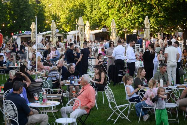 Zagreb: Otvorenje open-air festivala Vinski grad