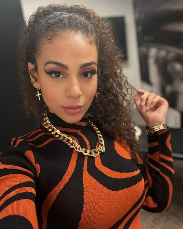 FOTO Ona je 'Bomba', doslovno. Nekad je najavljivala borbe pa promijenila posao. I voli kečera