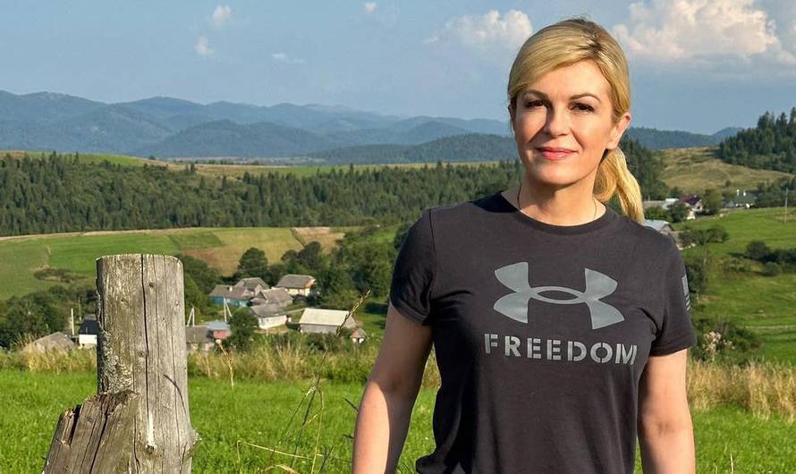 Kolinda uživa s društvom na luksuznoj jahti na Jadranu: 'Najljepše djevojke su stigle'