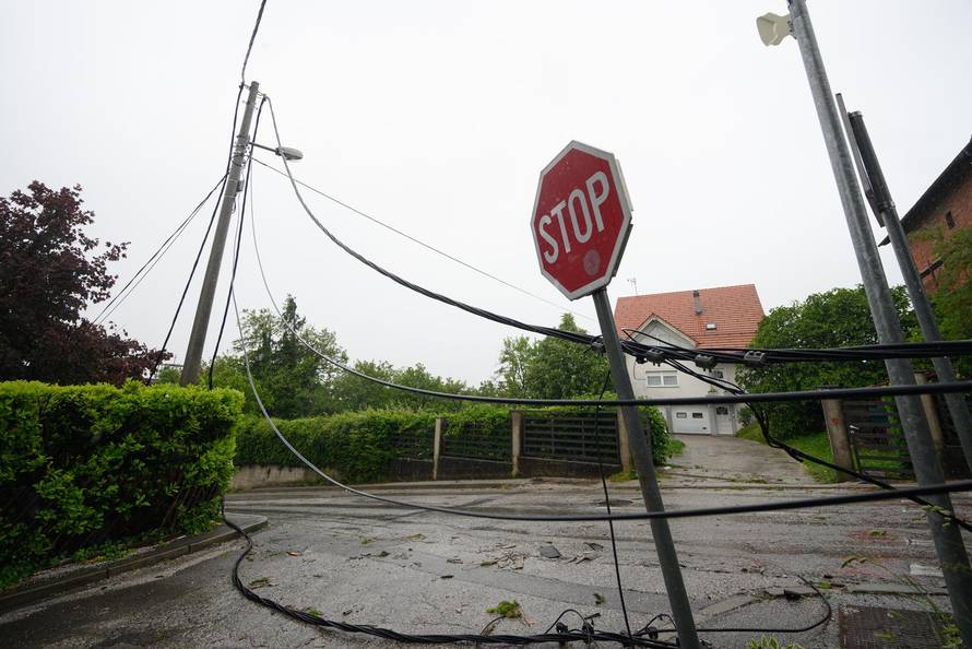 Zagreb: Nevrijeme rušilo stabla i vodove u naselju Mikulići