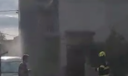 VIDEO Izbio požar u Zadru: 'Stanari su dimili kobasice i meso pa je sve otišlo po zlu'