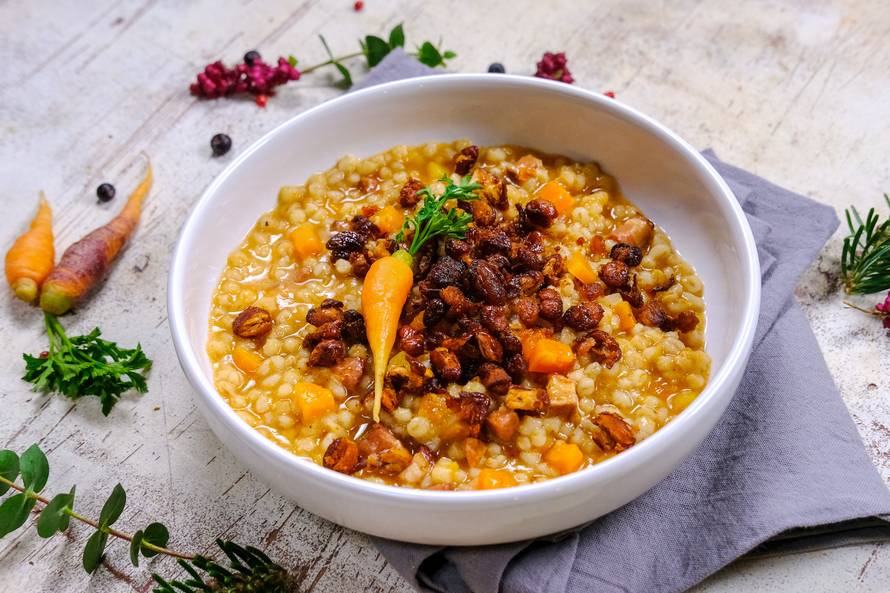 Buncek, ajngemahtec, crni hot dog: Omastite brk na Adventu!