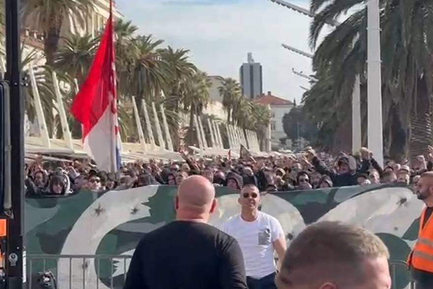 Split: Prosvjed na Rivi