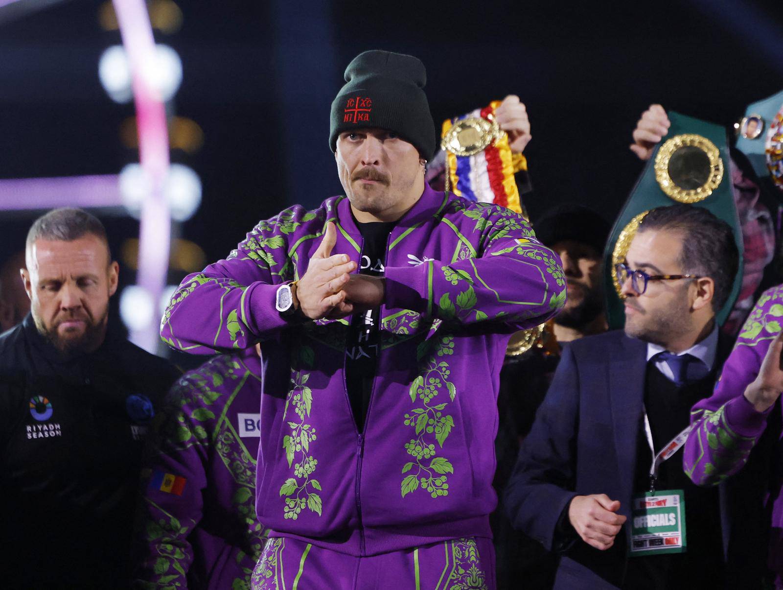 Oleksandr Usyk v Tyson Fury - Heavyweight World Title - Weigh-in