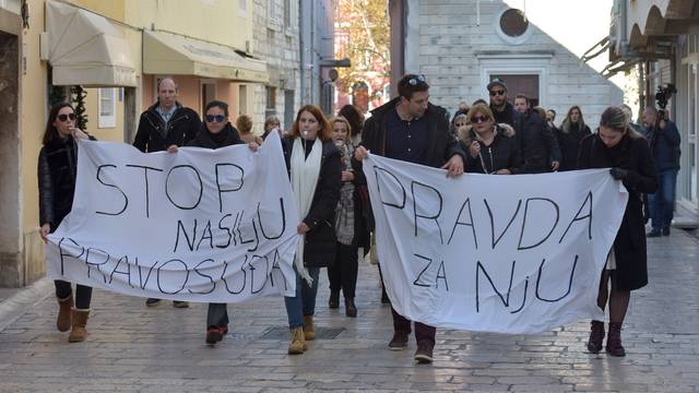Zadar: Prosvjed protiv puÅ¡tanja na slobodu Darka KovaÄeviÄa Daruvarca