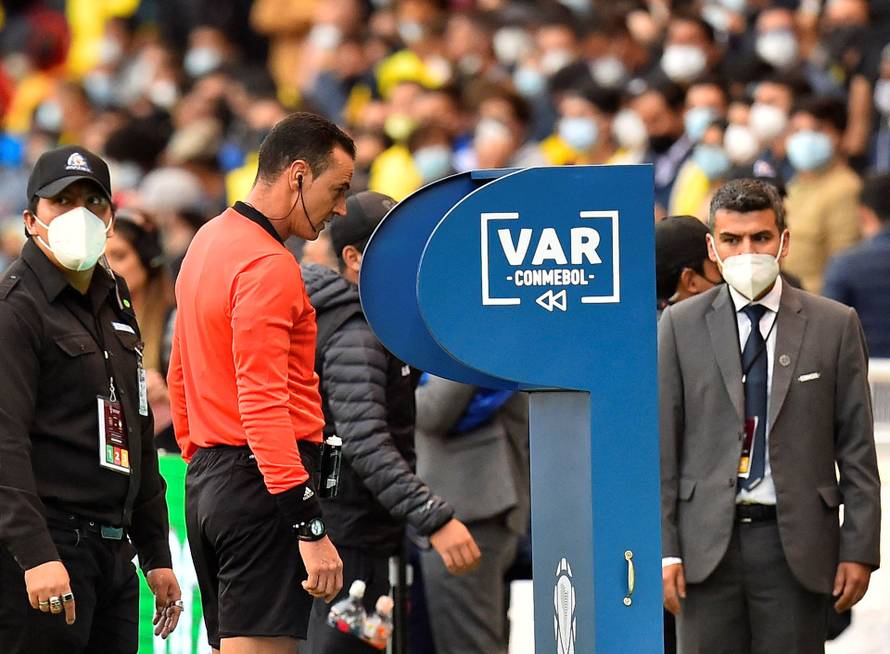 World Cup - South American Qualifiers - Ecuador v Brazil
