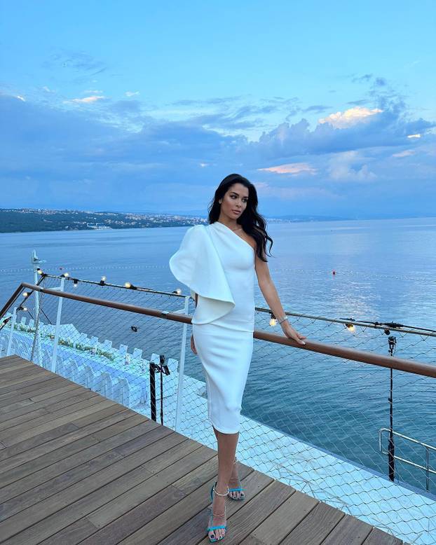 FOTO Tko je Ćorićeva djevojka? Nekad sportska nada danas je influencerica i uživa po svijetu