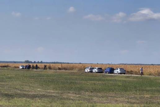 Manji avion sru&scaron;i se kraj Vinkovaca, poginuo je pilot