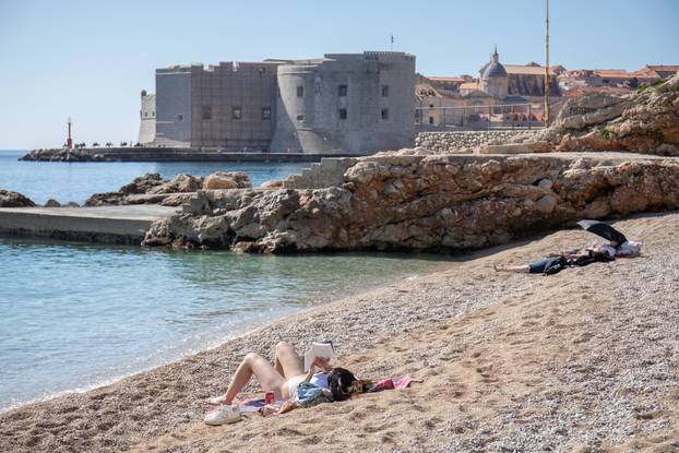 Sunčano i toplo vrijeme u Dubrovniku