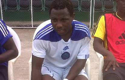 Nigerijski nogometaš umro nakon kolapsa na travnjaku