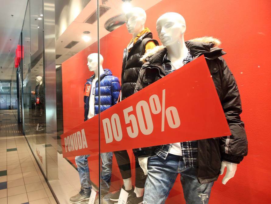 Oprez sa sniženjima: Robu s greškom ne možete reklamirati