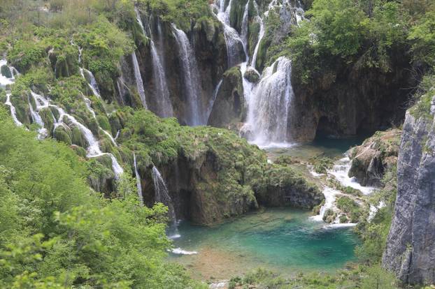 Turisti na Plitvicama