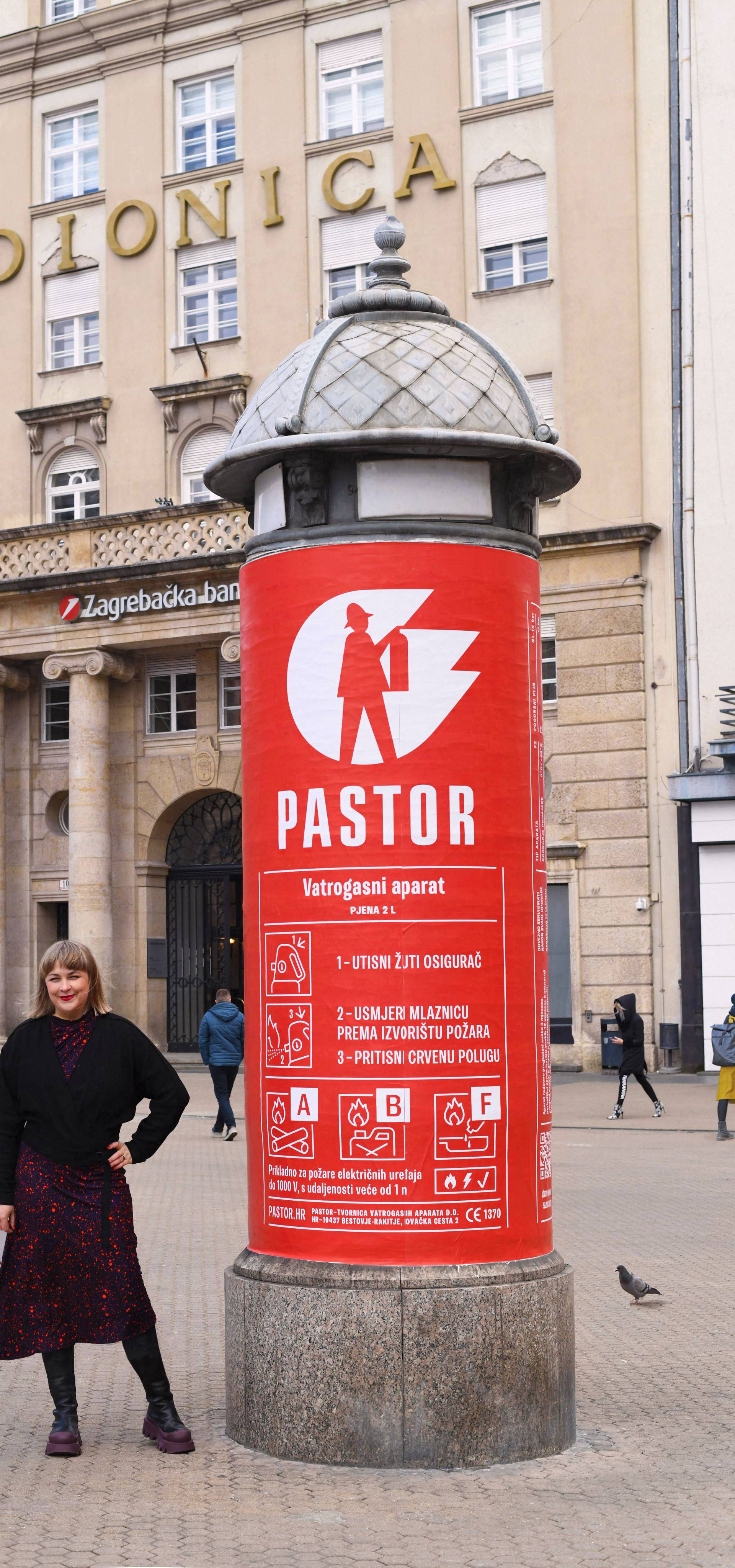 Pastor - poznati vatrogasac u novom crvenom odijelu!