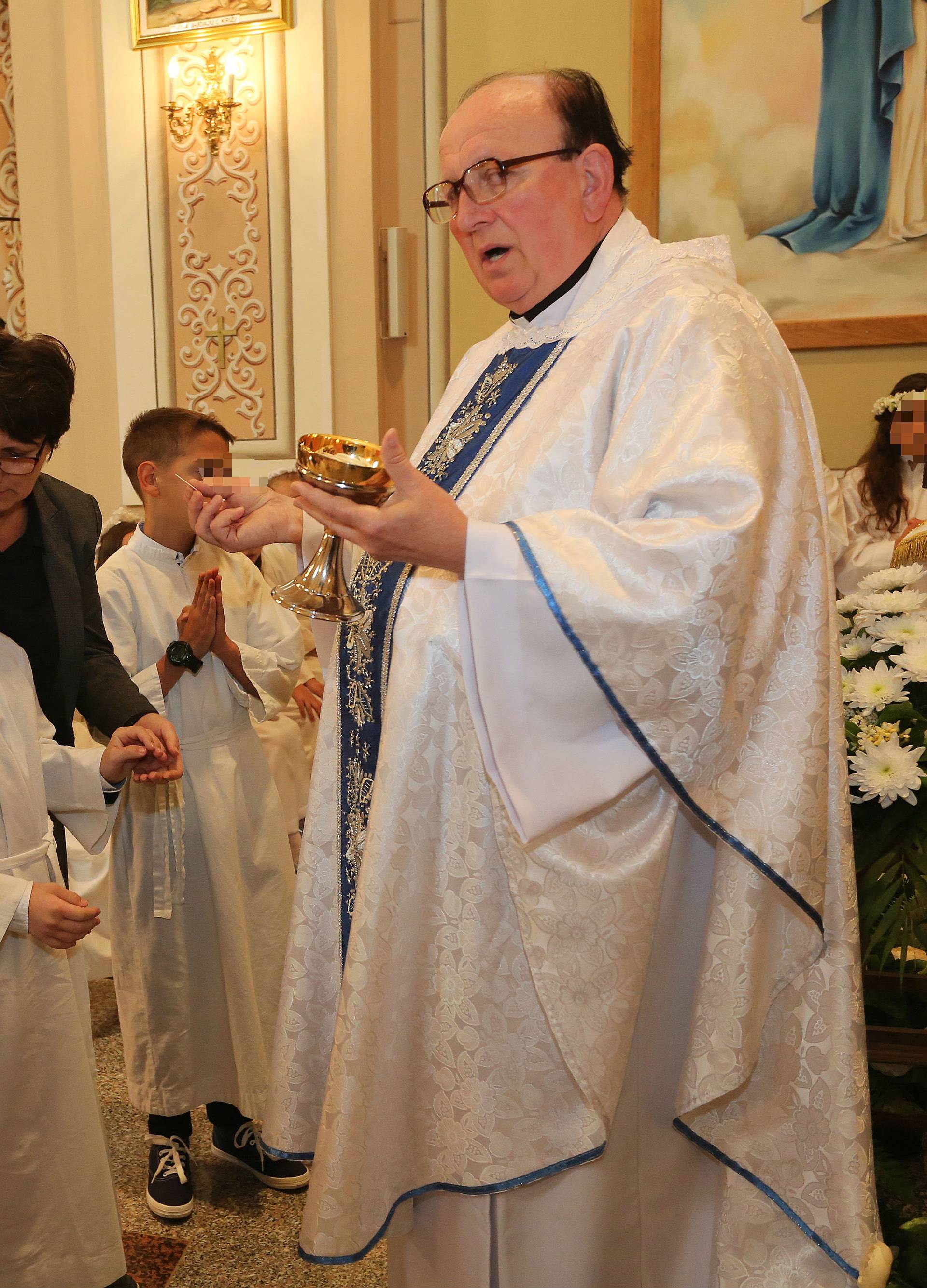 O svećeniku Asiću oglasila se i Nadbiskupija: 'Ispričavamo se'