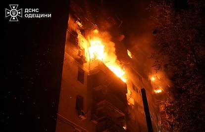Žestoki udar ruskih dronova na Odesu, ima mrtvih, gore zgrade