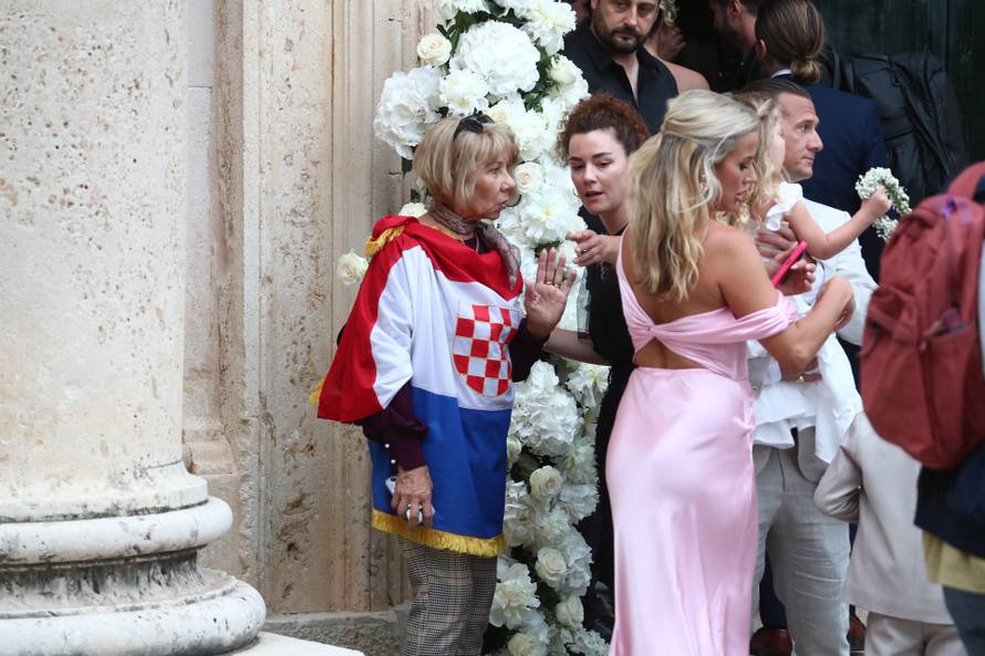 ARHIVA - 2024. Dubrovnik: Vjenčanje Nicole Artukovich i Liama Stewarta u crkvi sv.Ignacija