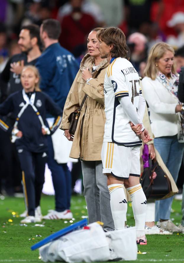 London: Luka Modrić s obitelji proslavio osvajanje Lige prvaka 