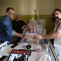 Bubnjara Termita dečki iz benda razveselili u hospiciju: 'Dočekao sam ploču u sumrak života...'